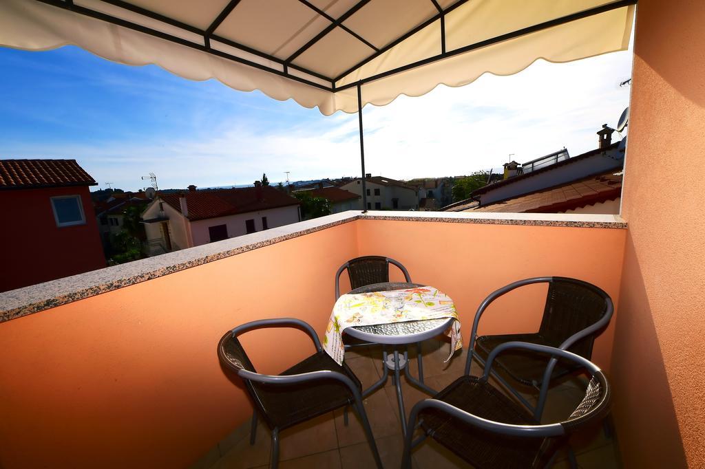 Apartments Zdjelar Porec Exterior photo