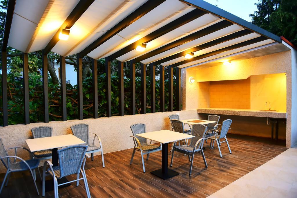 Apartments Zdjelar Porec Exterior photo